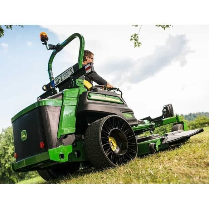 AUTOPORTÉE PRO BRAQUAGE ZÉRO JOHN DEERE Z997R DIESEL 152 CM 37,4 CH – Image 2