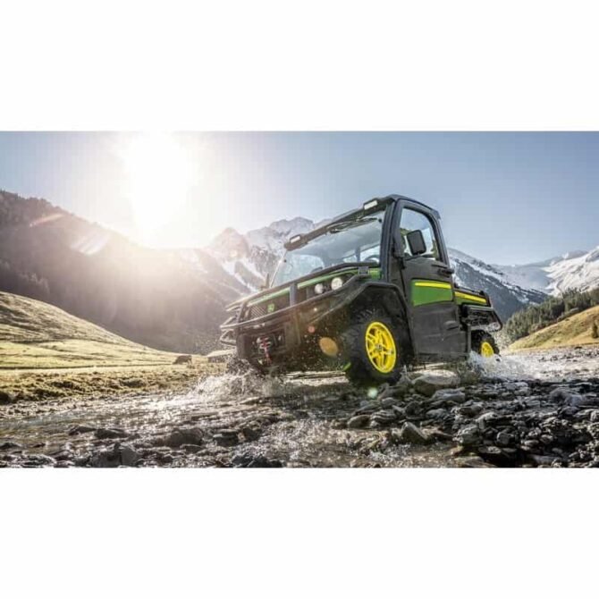 GATOR JOHN DEERE XUV865M DIESEL 854 CM³ – Image 2